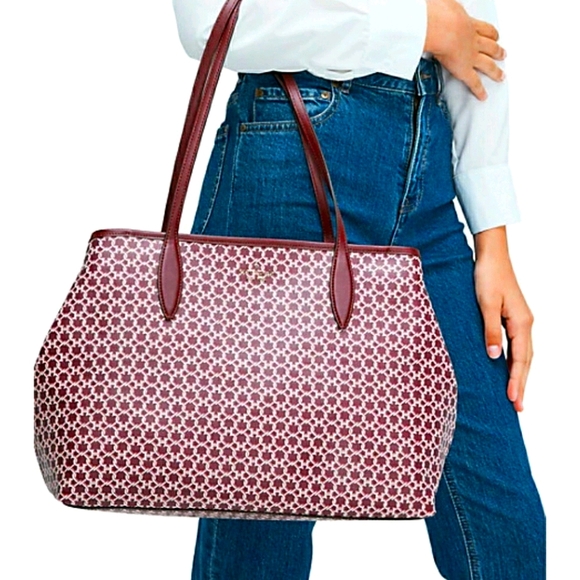kate spade Handbags - 💕Kate Spade "Spade Link" Tote